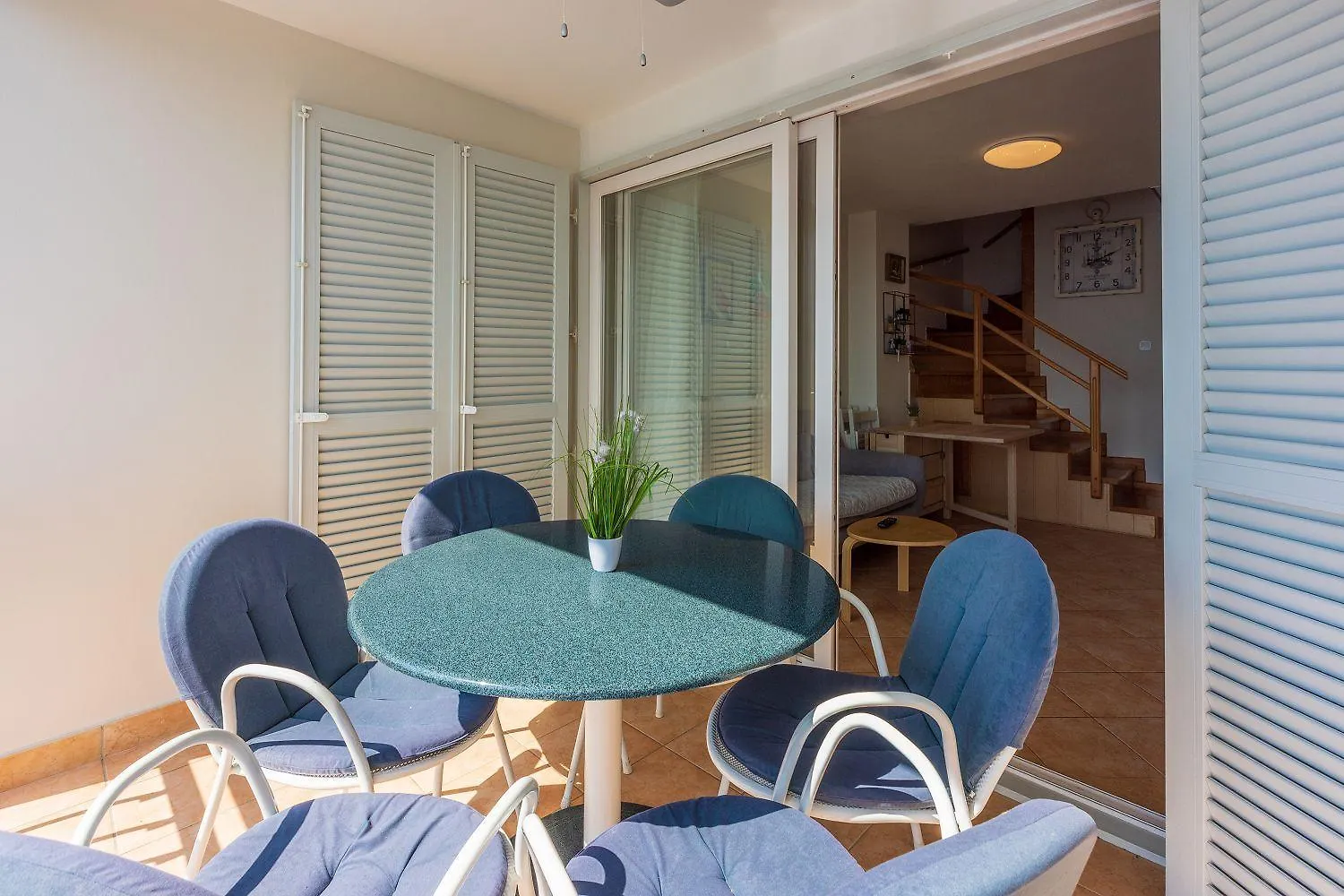 Traumhaftes Apartment Direkt Am Meer Mit Privatem Balkon, Meerblick, Waschmaschine, Klima Selce 0*,  Croatia