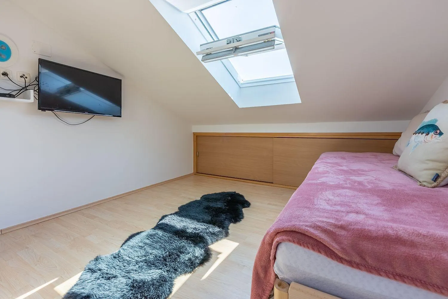 Traumhaftes Apartment Direkt Am Meer Mit Privatem Balkon, Meerblick, Waschmaschine, Klima Selce 0*,