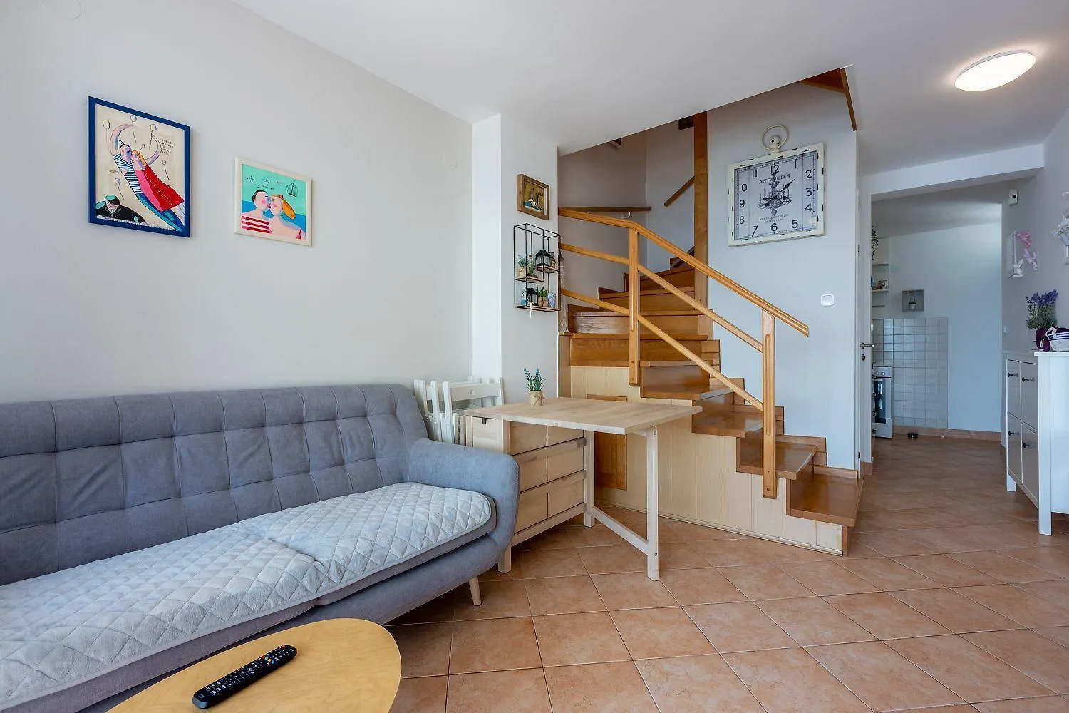 Traumhaftes Apartment Direkt Am Meer Mit Privatem Balkon, Meerblick, Waschmaschine, Klima Selce