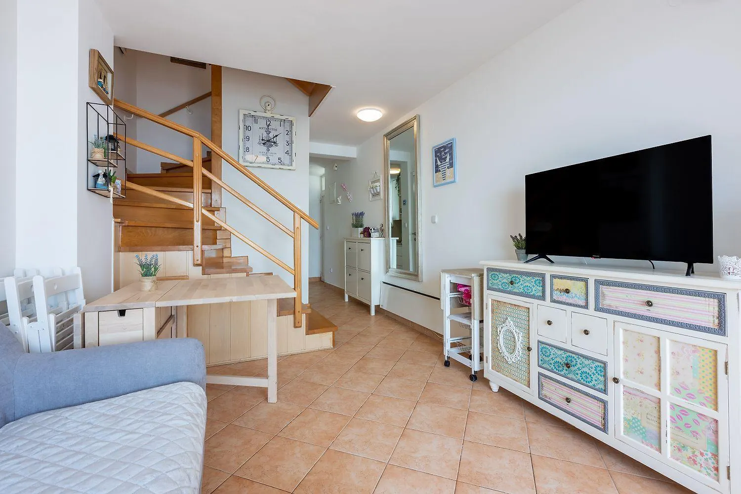 Traumhaftes Apartment Direkt Am Meer Mit Privatem Balkon, Meerblick, Waschmaschine, Klima Selce