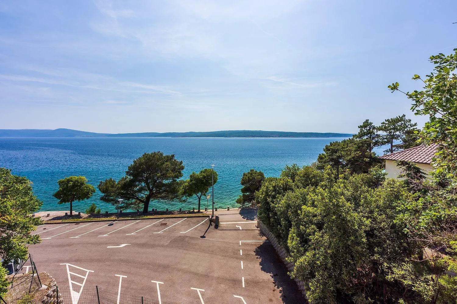 Traumhaftes Apartment Direkt Am Meer Mit Privatem Balkon, Meerblick, Waschmaschine, Klima Selce